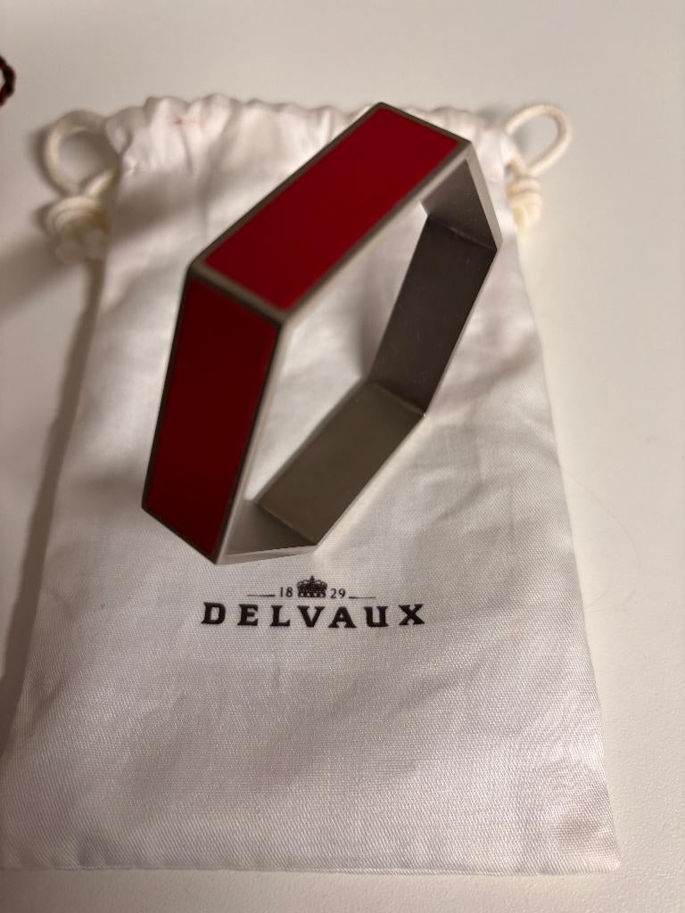 DELVAUX stalen armband, Handtassen en Accessoires, Armbanden, Ophalen, Zo goed als nieuw, Rood, Staal