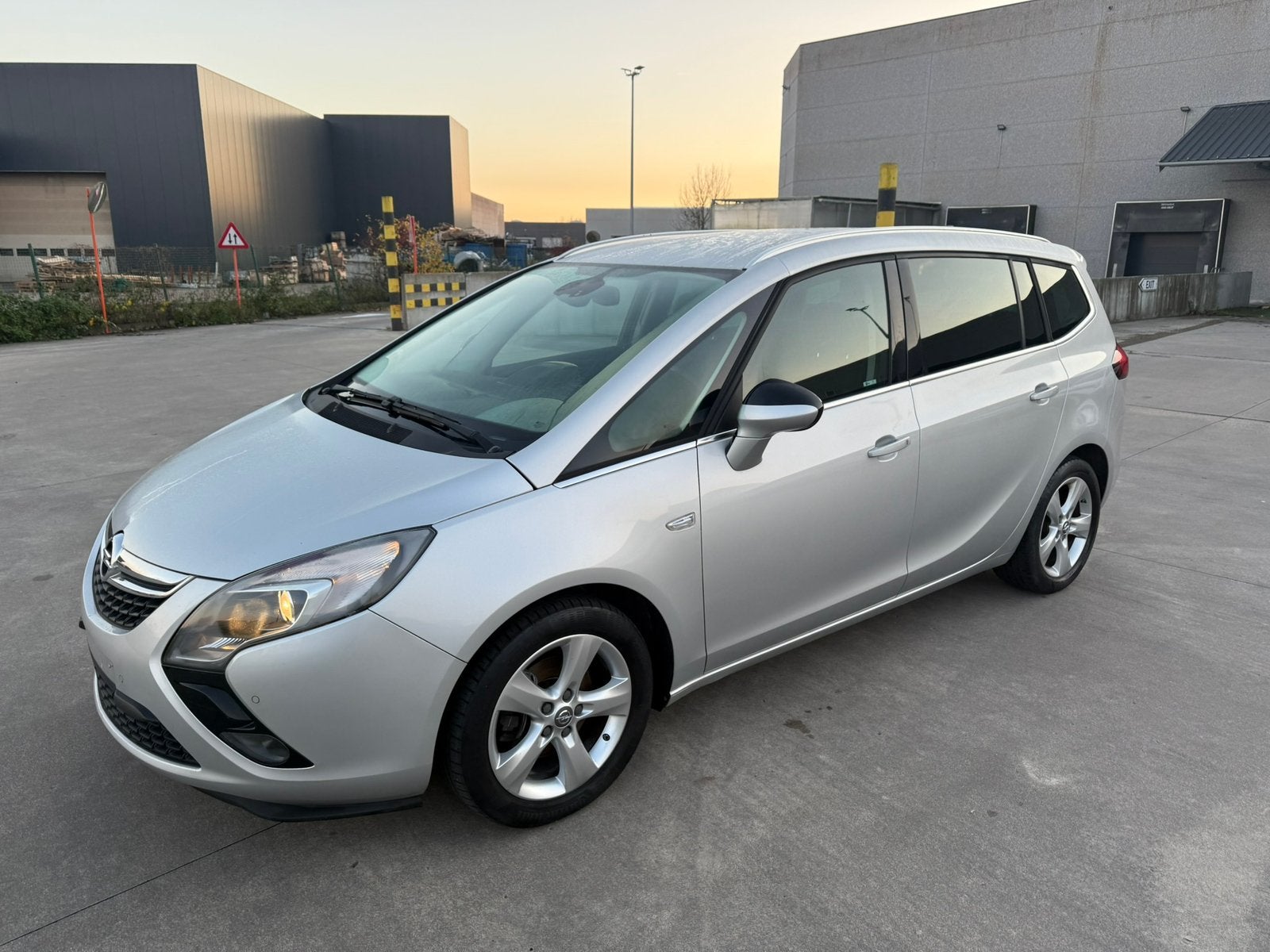 Opel Zafira 1.4 Benzine , 93.000 KM , 7-ZIT , 2016, Auto's, Bedrijf, Zafira, Te koop, Benzine