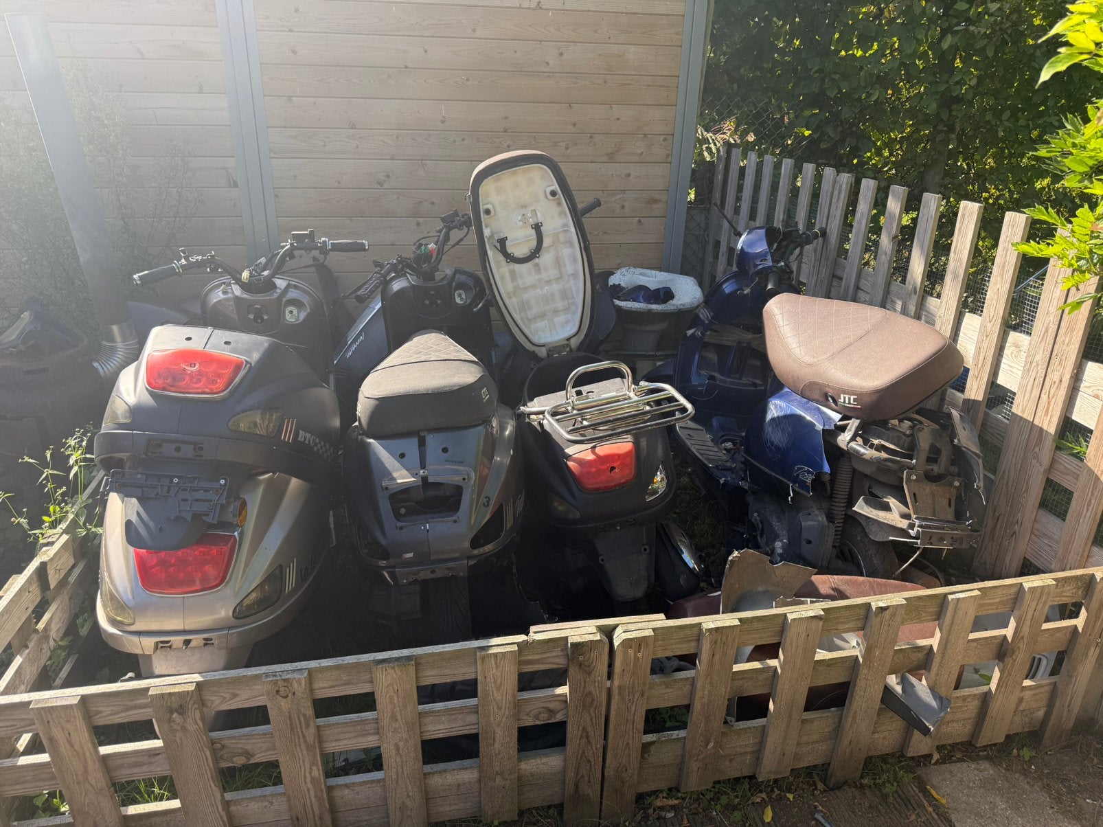 Verkoop van onderdelen en brommers, Fietsen en Brommers, Ophalen, Zo goed als nieuw
