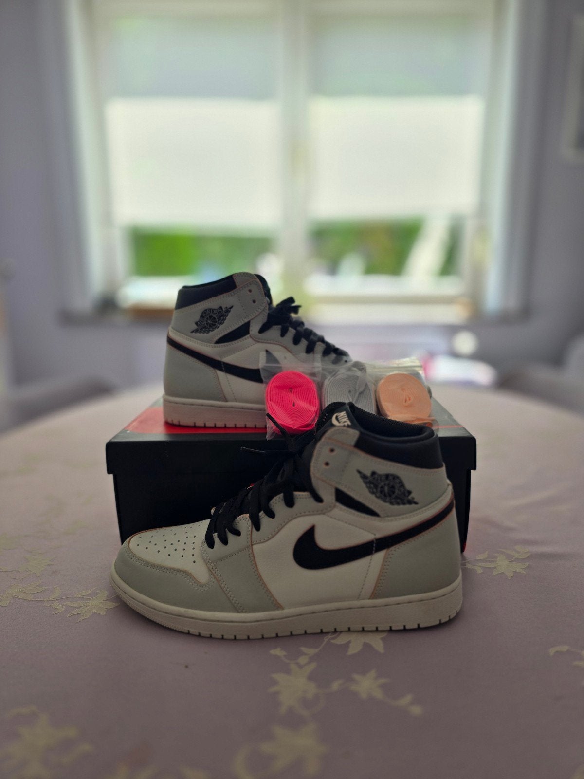 Air Jordan 1 Defiant 44.5EU, Enlèvement ou Envoi, Comme neuf, Chaussures
