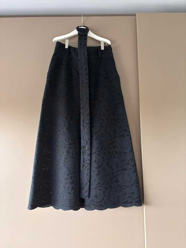 Zwarte rok Caroline Biss maat 34, Vêtements | Femmes, Jupes, Porté, Taille 34 (XS) ou plus petite, Noir, Sous le genou, Enlèvement ou Envoi