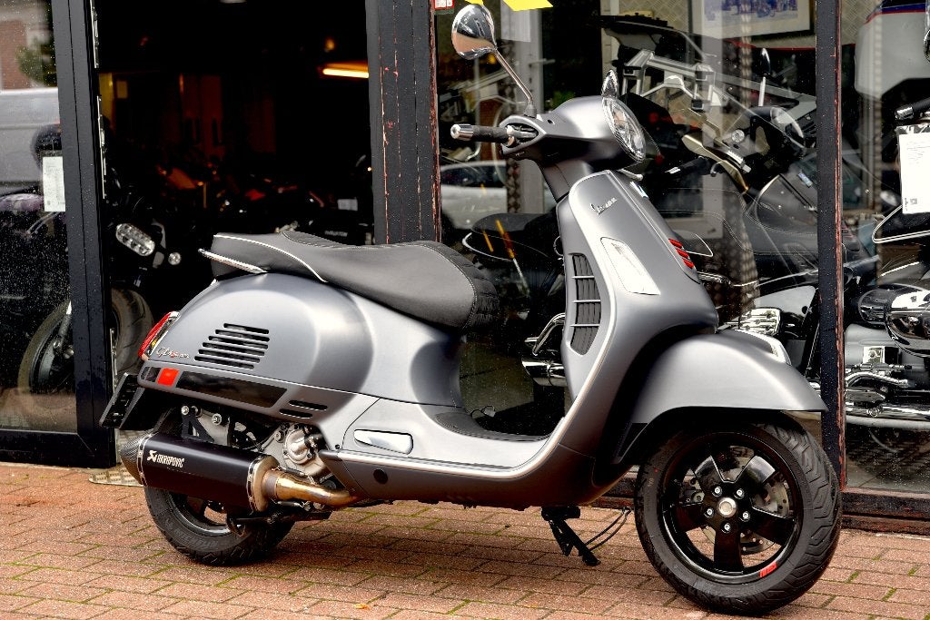 PIAGGIO VESPA GTS 300 IE ABS ***MOTOVERTE.BE***, Motos, 300 cm³, Scooter, Entreprise, Occasion
