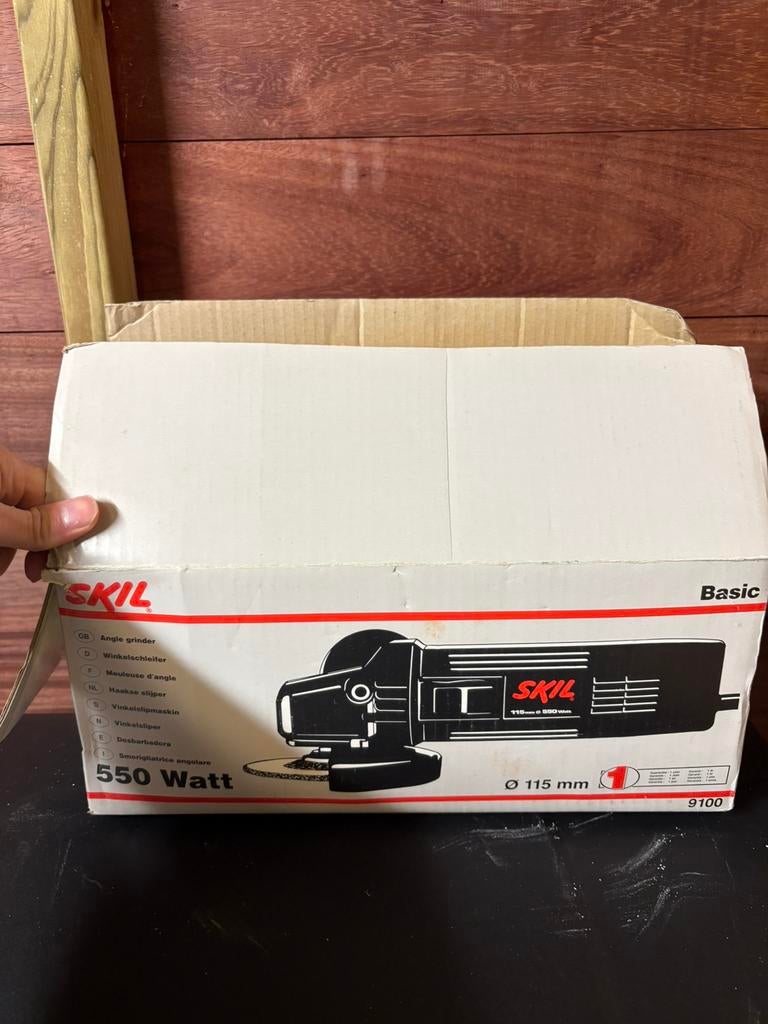SKIL haakse slijper 550W – 115mm – met doos, Ophalen