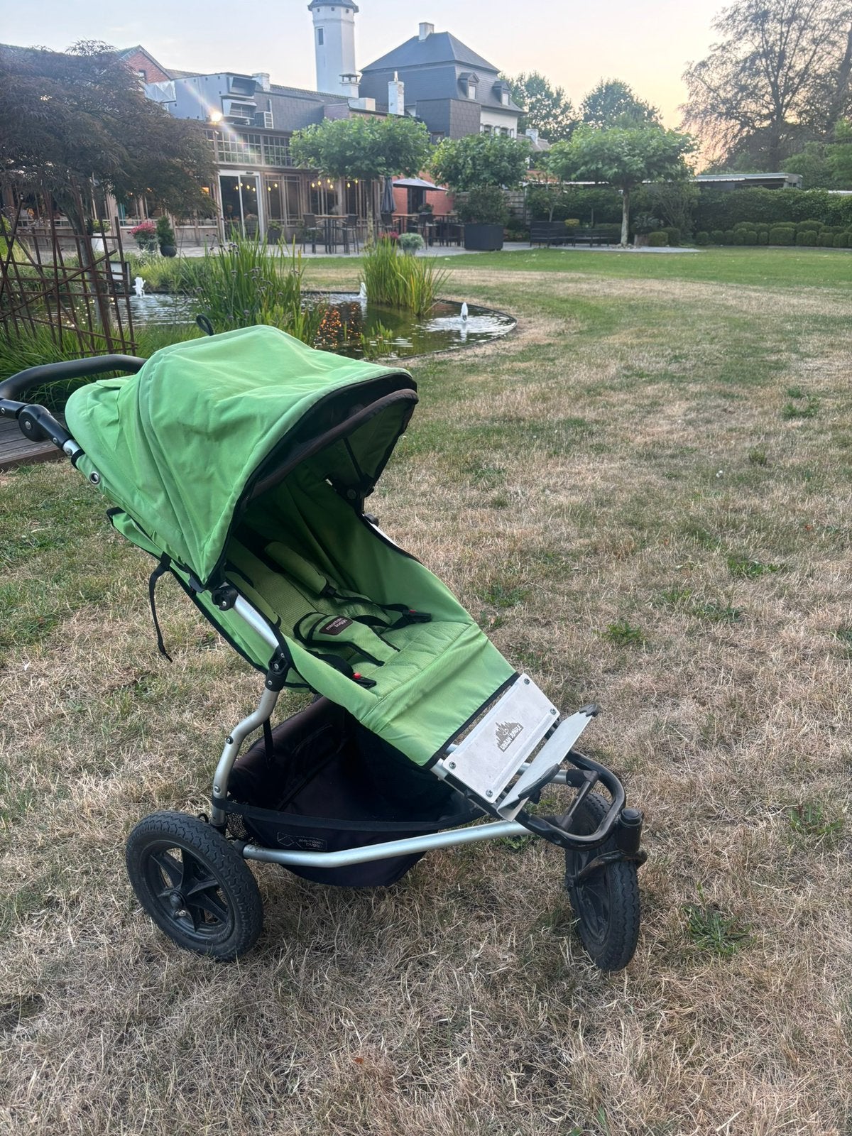 Mountain buggy urban jungle, Kinderen en Baby's, Buggy's, Ophalen, Gebruikt, Overige merken, Verstelbare rugleuning