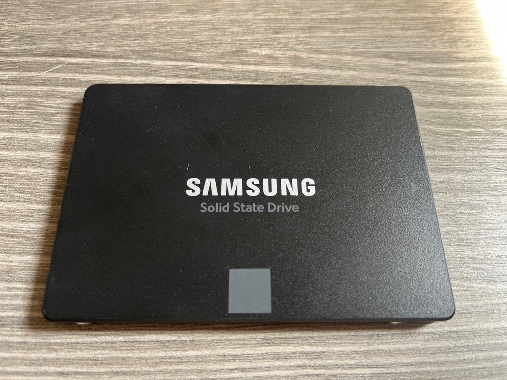 Samsung 860 EVO 250GB SATA SSD, Computers en Software, Harde schijven, Intern, Ophalen of Verzenden, Zo goed als nieuw, Samsung