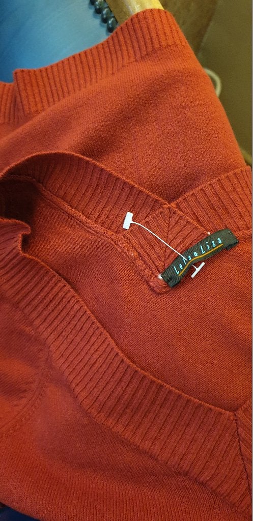 NIEUW artikel : Lola & Liza rode sweater - Maat 38, Kleding | Dames, Truien en Vesten, Maat 38/40 (M), Lola liza, Ophalen of Verzenden