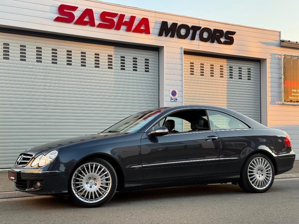Mercedes-Benz CLK220 CDi Avantgarde Automaat | Unique Spec, Auto's, 4 zetels, Stof, Zwart, Bedrijf