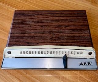 Carnet d'adresses téléphonique automatique rétro, Vintage, Enlèvement ou Envoi, Utilisé, Métal
