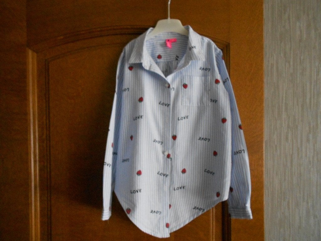 bloesje Girls mt 128 te dragen op 2 manieren, Kinderen en Baby's, Gebruikt, Meisje, Overhemd of Blouse, Ophalen of Verzenden