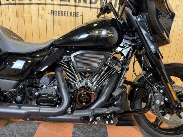 Harley-Davidson Street Glide, Occasion, 1923 cm³, Customerservices@harley‑davidson.com, 3700 West Juneau Avenue
WI 53208  Milwaukee, US