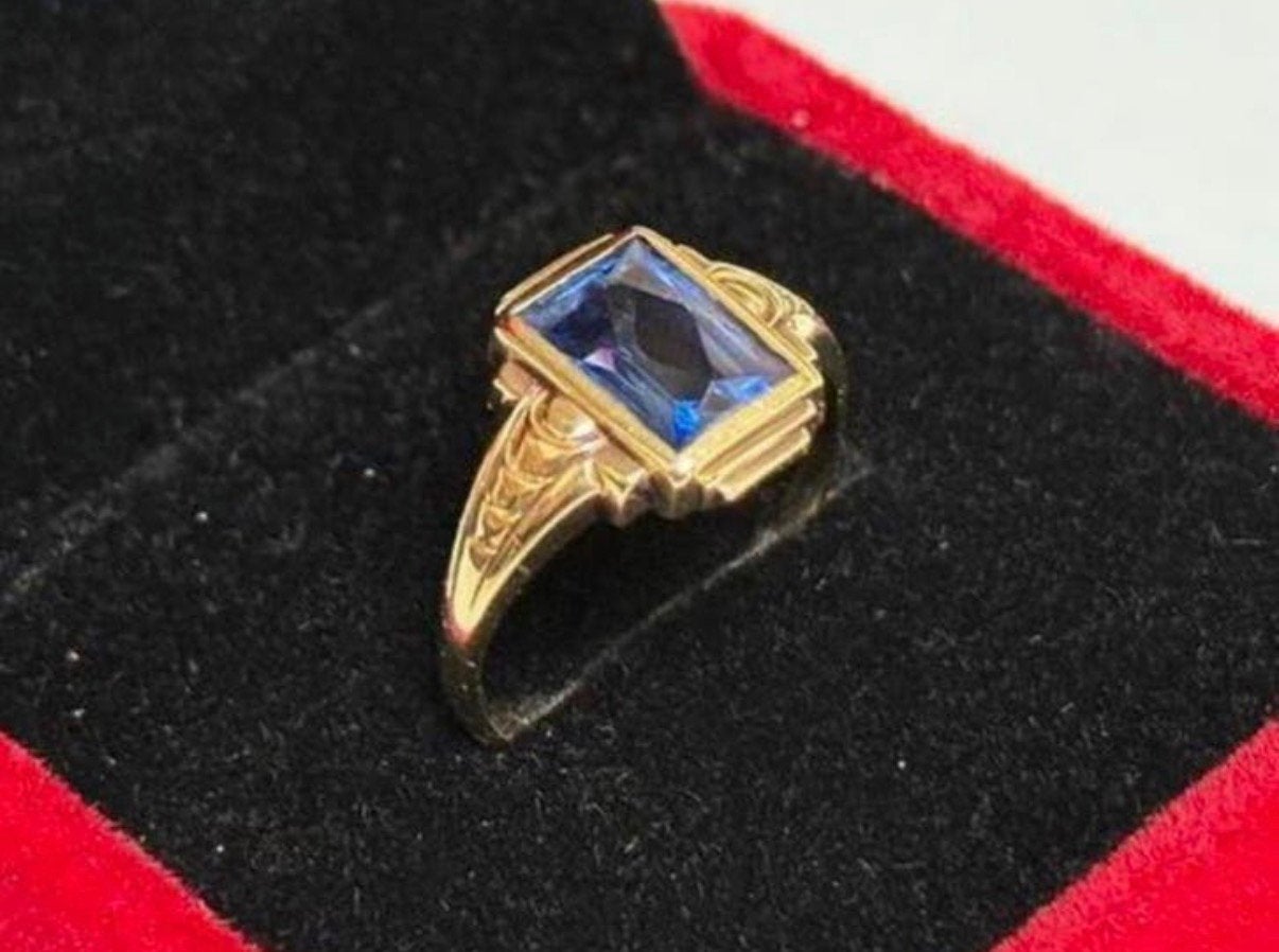 Gouden ring met prachtige lichtblauwe Saffier van 1.83ct!!, Bijoux, Sacs & Beauté, Bagues, Or, 17 à 18, Jaune, Enlèvement ou Envoi