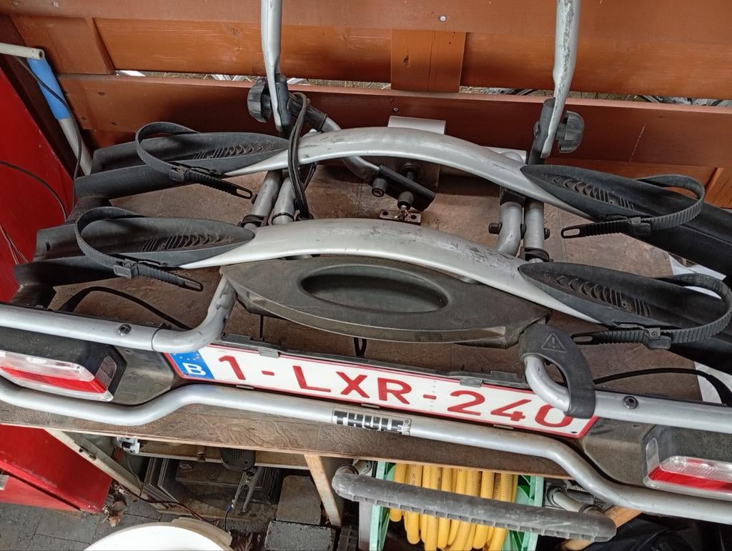 Fietsen rek geen koerierdienst, Ophalen