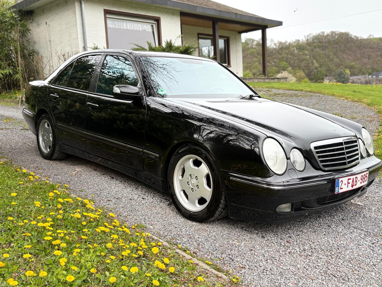 Mercedes E200 Essence &LPG, Autos, Achat, Automatique, Particulier, Essence