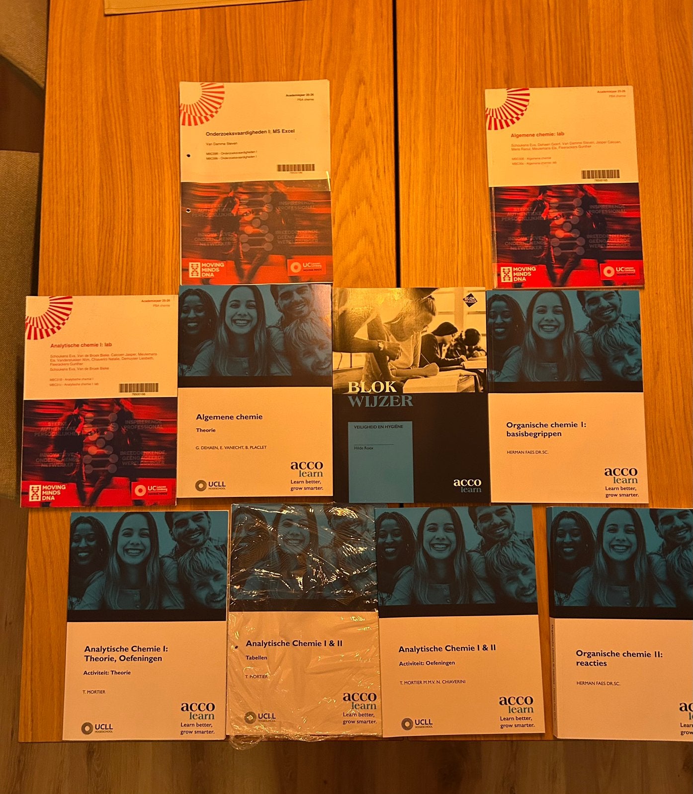 UCLL Chemie eerste jaars boeken, Boeken, Ophalen, Zo goed als nieuw, ASO, Overige vakken
