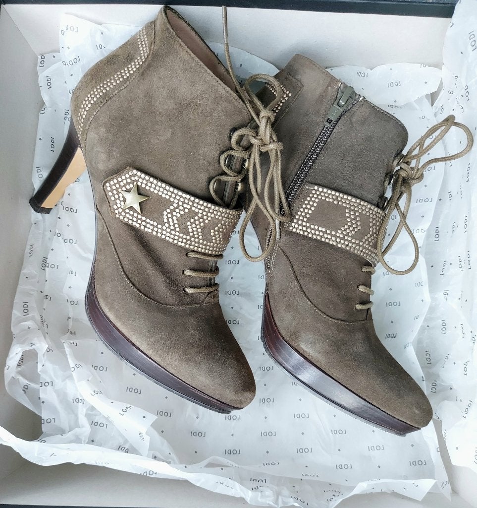 Enkellaarsjes Lodi 37 khaki met brons hoge hak leer, Kleding | Dames, Lage of Enkellaarzen, Ophalen of Verzenden, Zo goed als nieuw