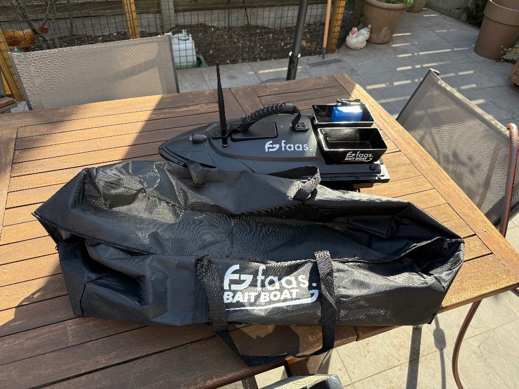 Voederboot, Watersport en Boten, Hengelsport | Karpervissen, Ophalen, Zo goed als nieuw, Overige typen
