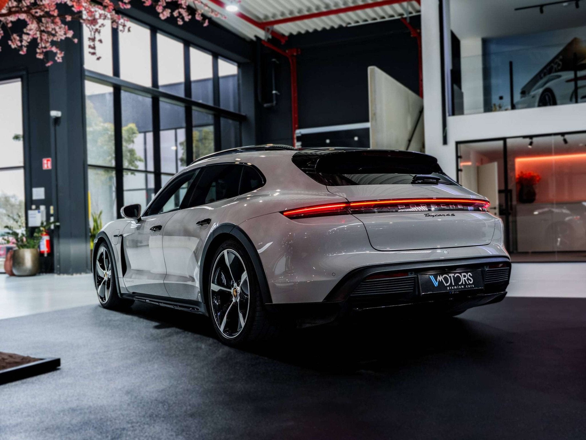 Porsche Taycan 4S Cross Turismo 93.4 kWh - Crayon - Sport Ch, Autos, Cuir, Argent ou Gris, Achat, Entreprise