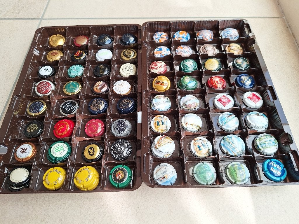CAPSULES SCHUIMWIJNEN, Collections, Enlèvement