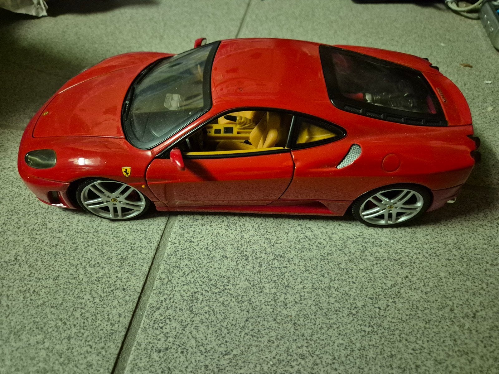 Hotwheels 1.18 ferrari f430 hot wheels los, Hobby en Vrije tijd, Modelauto's | 1:18, Ophalen of Verzenden, Hot Wheels