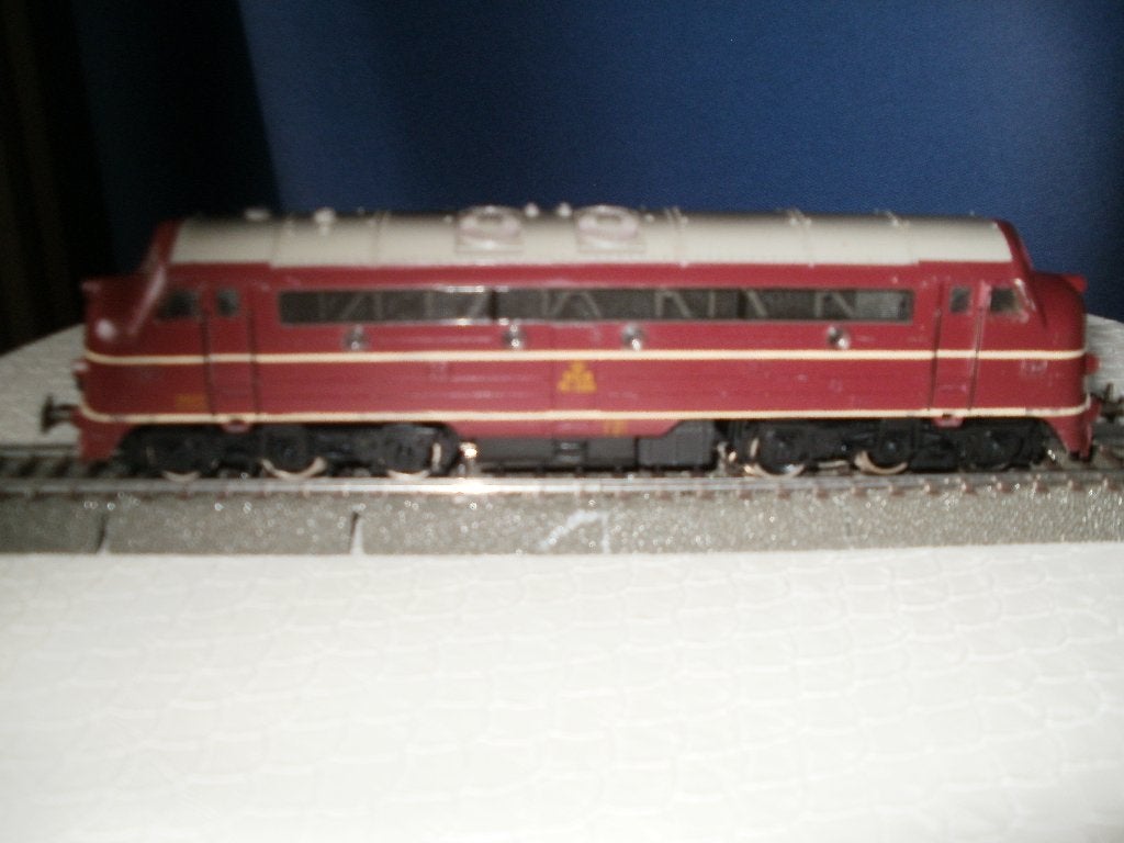Marklin Ho Diesellokomotief v/d DSB no 3067/1106 uit 1964., Analogique, Enlèvement ou Envoi, Courant alternatif, Comme neuf