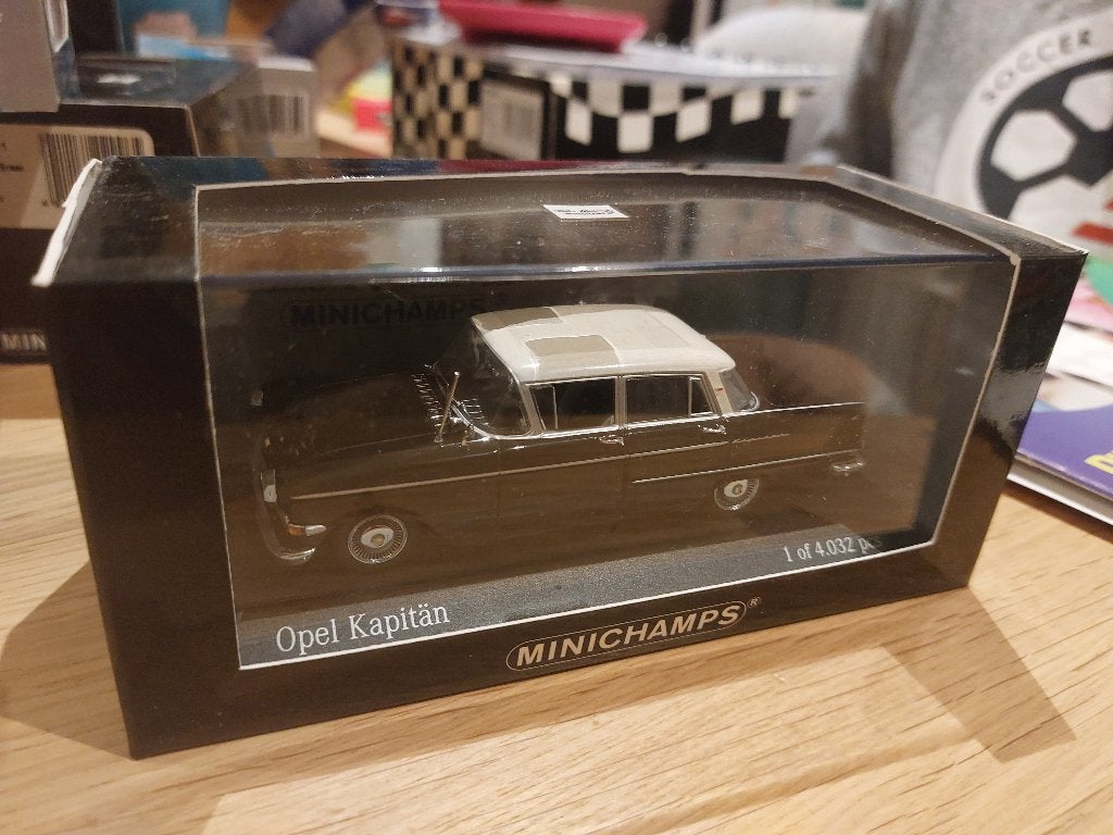 Minichamps Opel Kapitaen 1959-63 black 1/43, Ophalen of Verzenden, Nieuw, Auto, MiniChamps