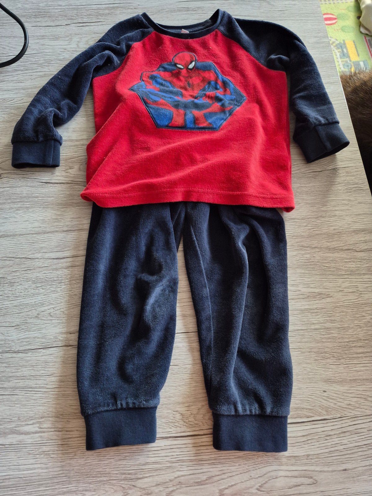 pyama Spiderman maat 98 (3 jaar), Enfants & Bébés, Vêtements enfant | Taille 98, Enlèvement