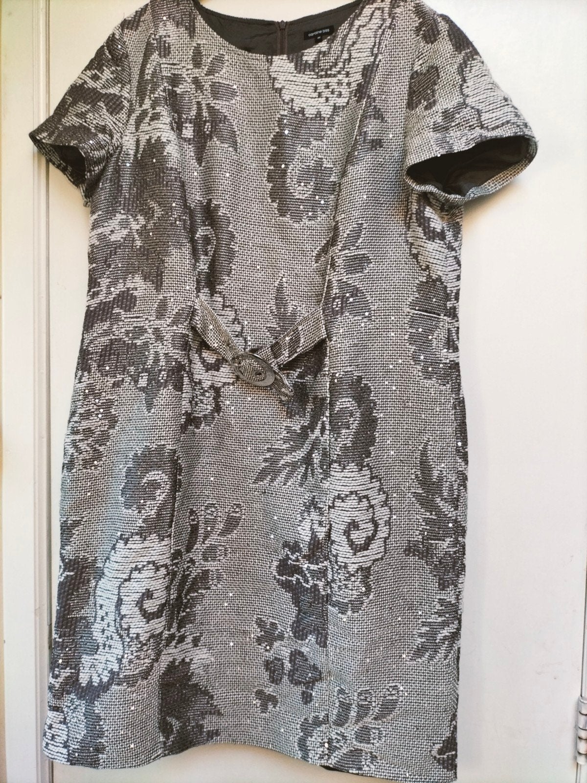 Caroline Biss, mooie beigebruine jurk 46, Ophalen of Verzenden, Beige