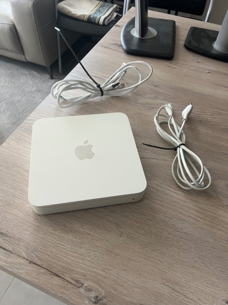 Apple AirPort Time Capsule 2 TB, Computers en Software, Routers en Modems, Ophalen of Verzenden, Refurbished, Router met modem