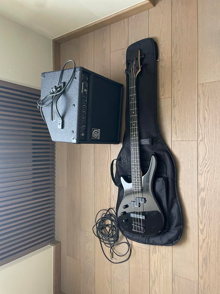 Basgitaar startersset - Stagg bas + Ampeg versterker + hoes, Muziek en Instrumenten, Ophalen of Verzenden, Zo goed als nieuw, Elektrisch
