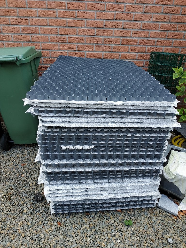 30 dalles stabilisatrices alvéolées neuves 80  120 cm, Enlèvement, Neuf, Synthétique, 10 m²² ou plus