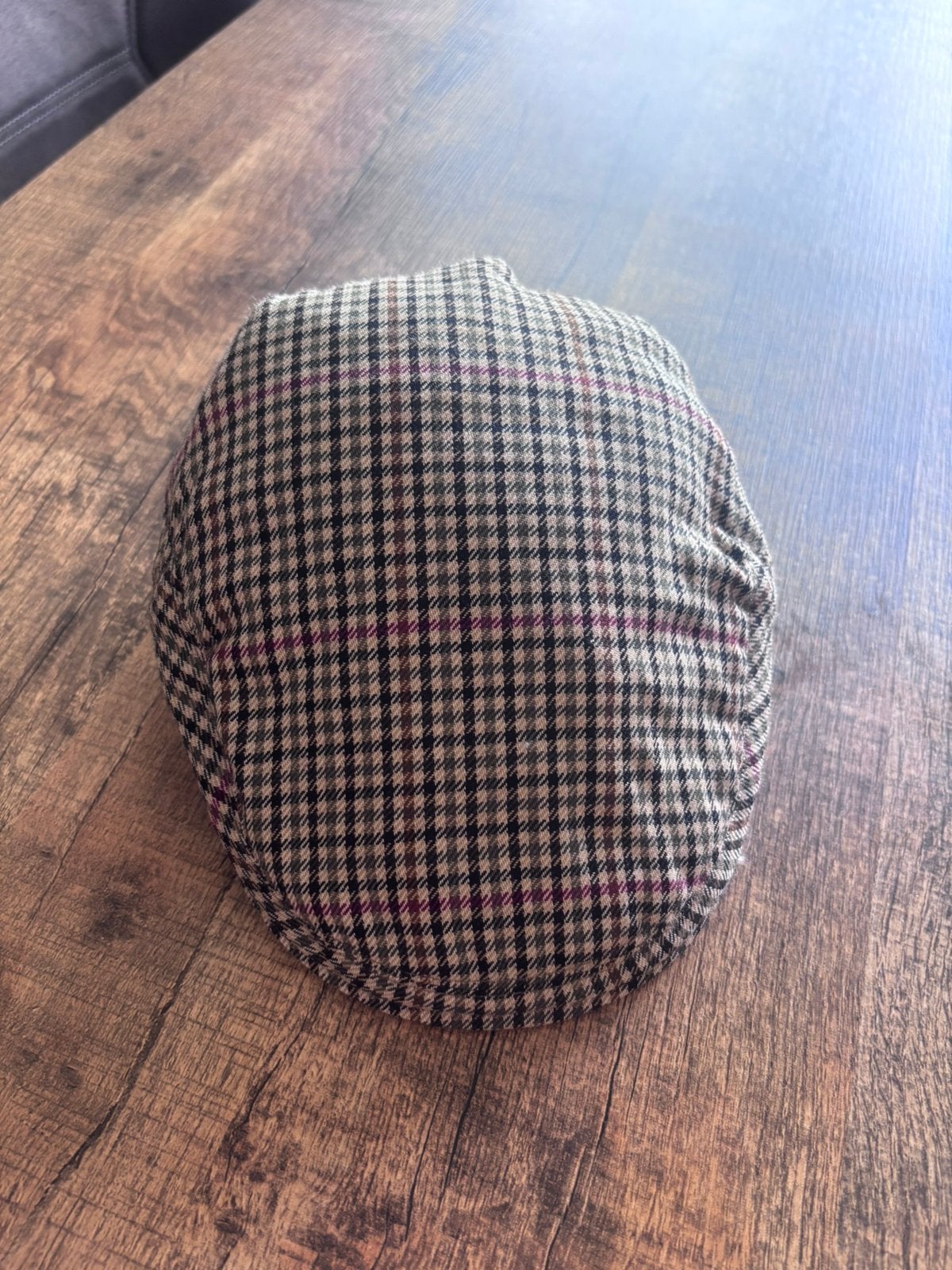 Authentieke pet Harrisons of Edinburgh, Ophalen