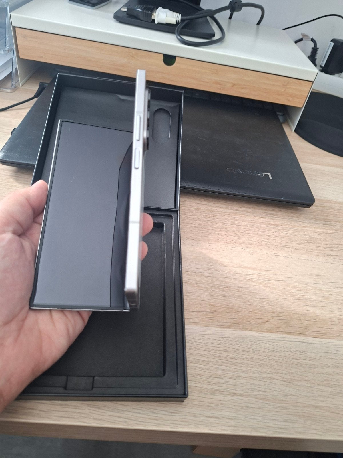 samsung fold6 (gsm werkt wel maar binnenscherm werkt niet), Telecommunicatie, Ophalen
