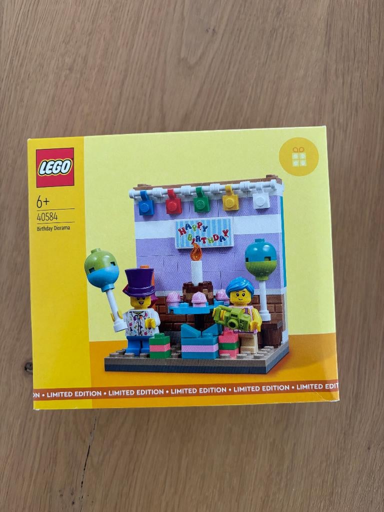 Lego 40584 Birthday Diorama, Overige thema's, Lego, Nieuw, Ophalen of Verzenden