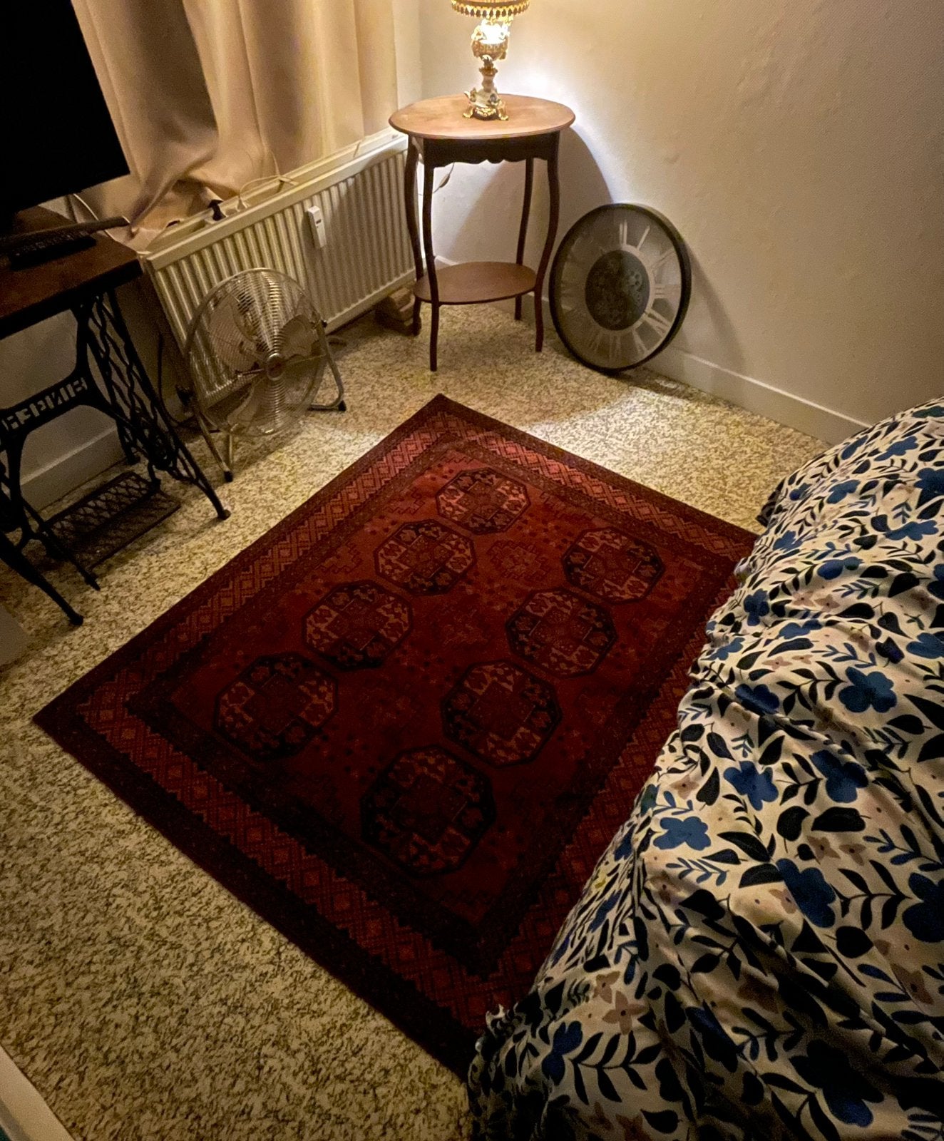 Tapis Boukhara (Bokhara) Pakistanais faitMain (168 x 138 cm), Enlèvement ou Envoi, Comme neuf, Rouge