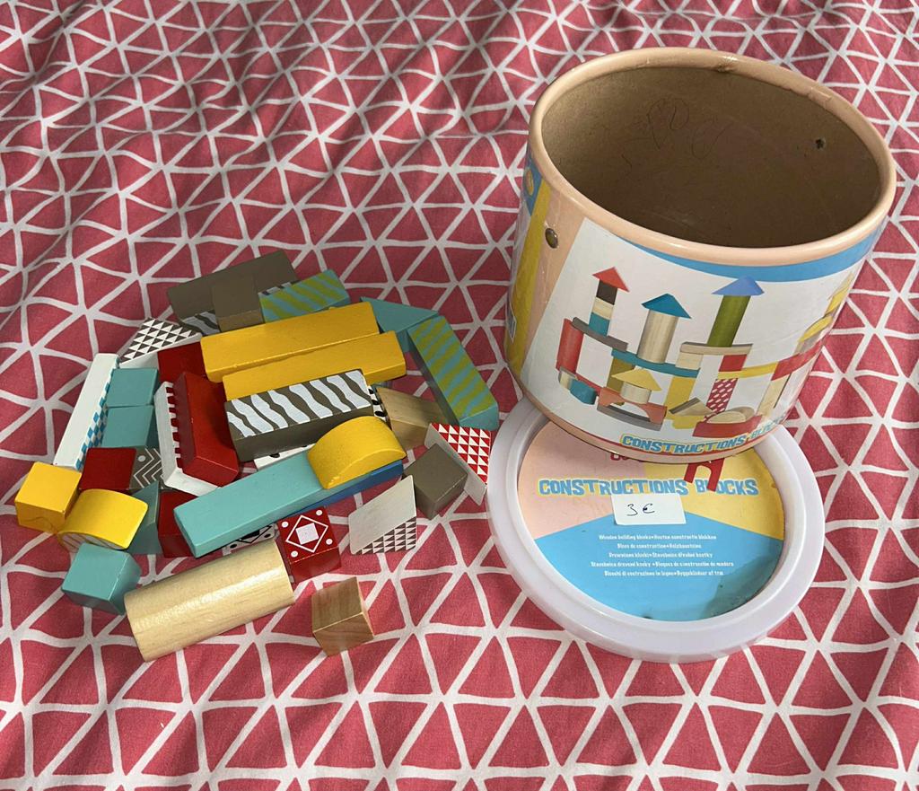 À vendre Lot de blocs de construction en bois, Hobby & Loisirs créatifs, Jeux de société | Jeux de plateau, Comme neuf, Enlèvement