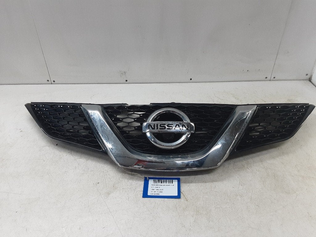 LUCHTROOSTER Nissan Qashqai (J11) (01-2013/01-2021), Gebruikt, Germany@nissan-services.eu, Kronenweg 38
50389  Wesseling, DE, Nissan
