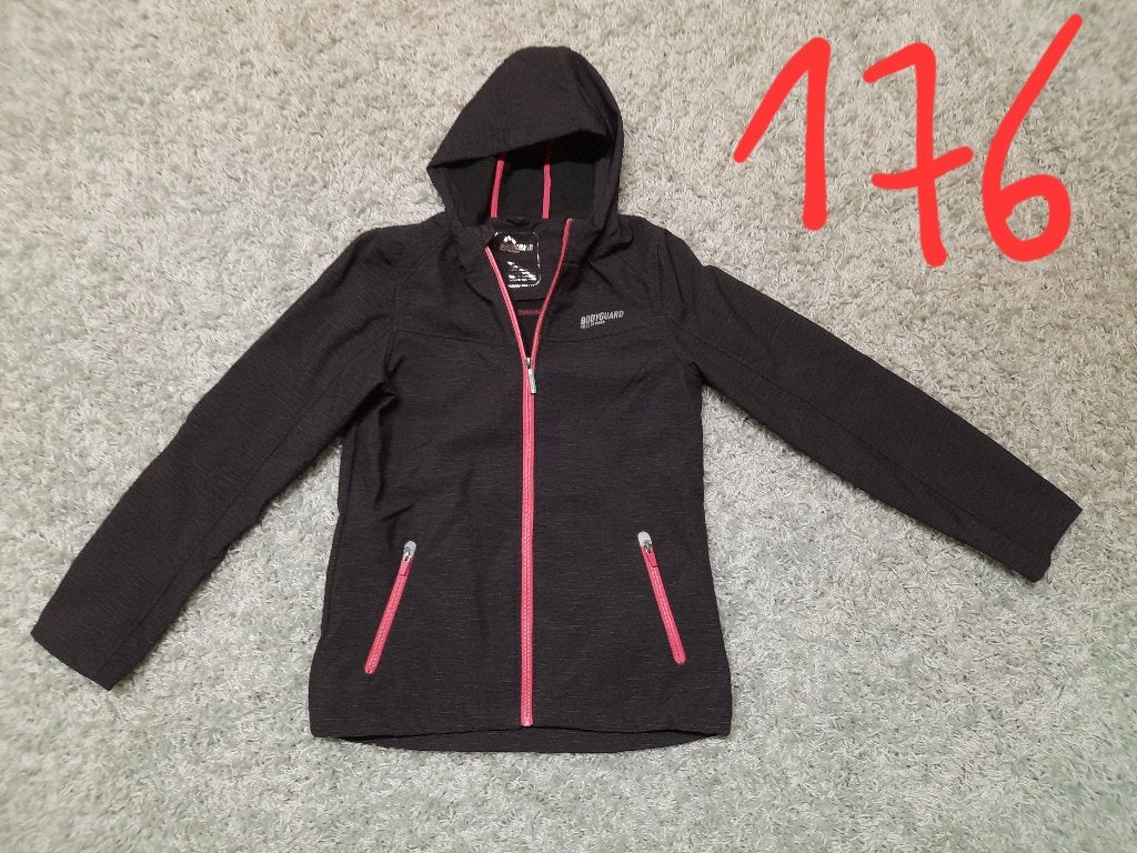 Softsheljas 176, C&A, Comme neuf, Enlèvement, Fille