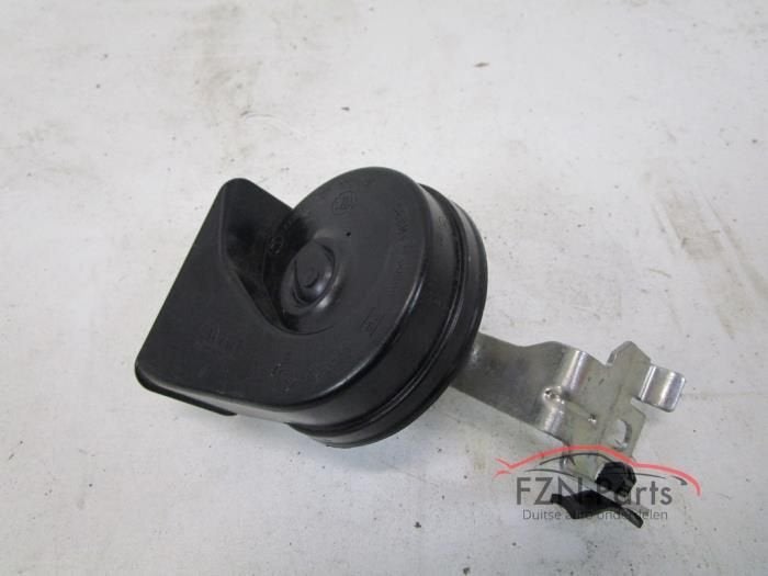 VW Passat B8 Claxon Toeter Met Houder, Ophalen of Verzenden, Gebruikt