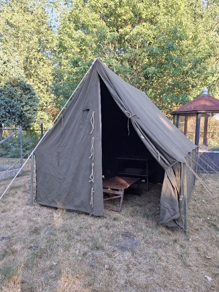 Zware canvas legertent met tafel en voorraadkast, Tuin en Terras, Ophalen, Zo goed als nieuw