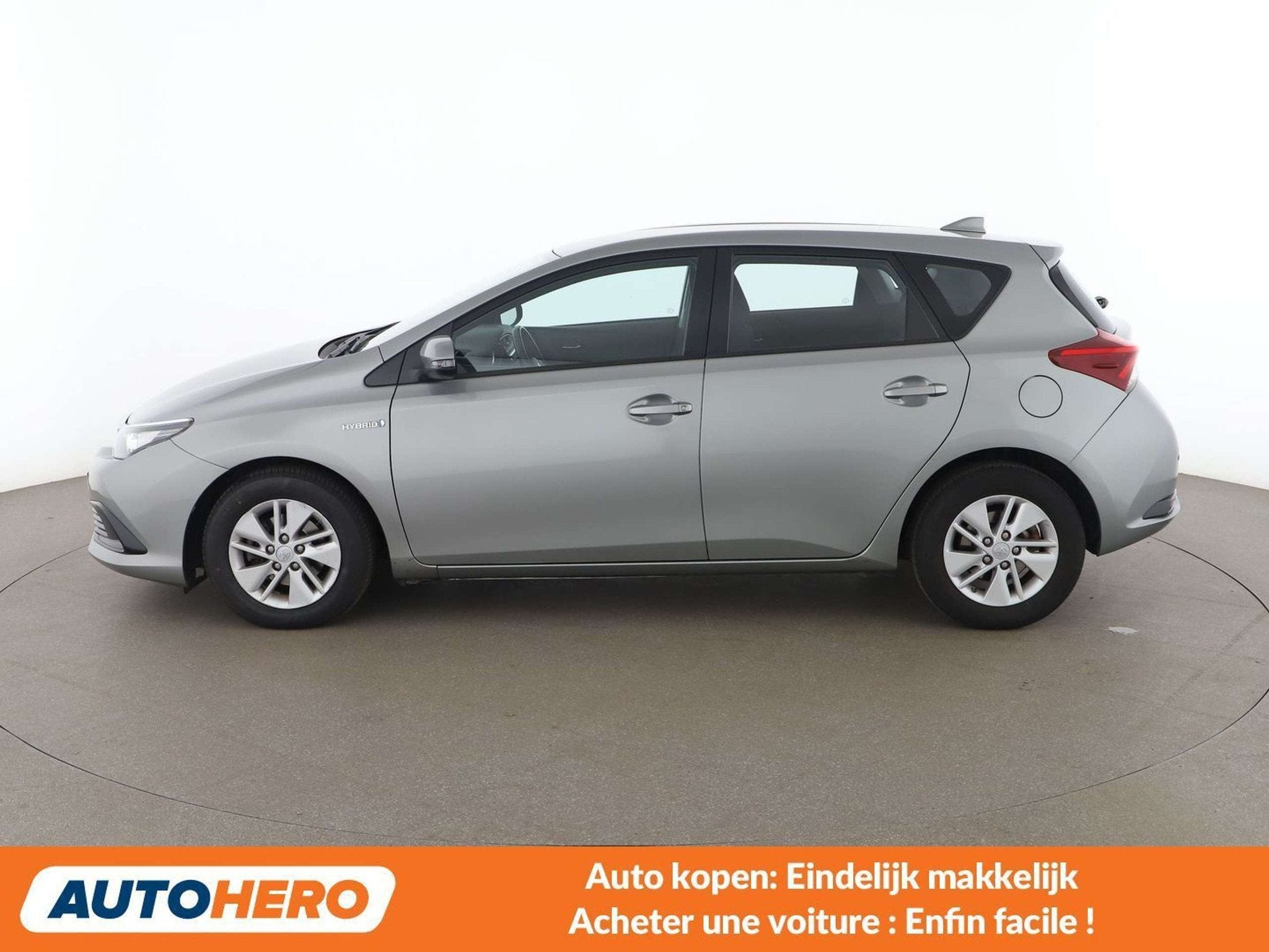 Toyota Auris 1.8 Hybrid Business (automatique), 100 kW, Achat, 5 portes, Automatique