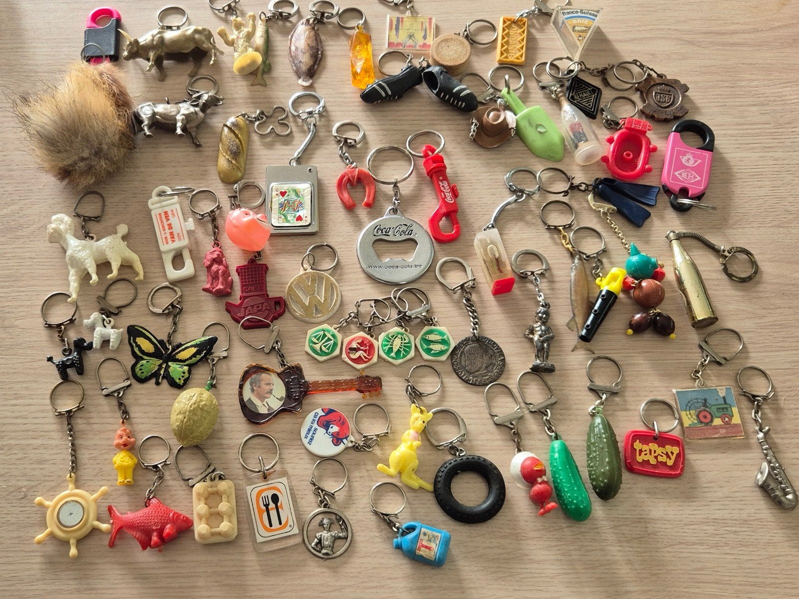 Groot lot vintage sleutelhangers (72 stuks), Ophalen