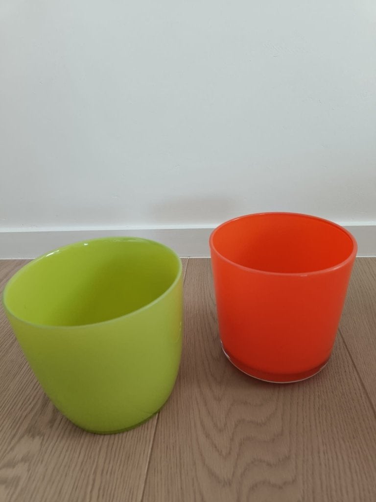 2 bloempotten, Tuin en Terras, Ophalen, Rond, Binnen, Zo goed als nieuw
