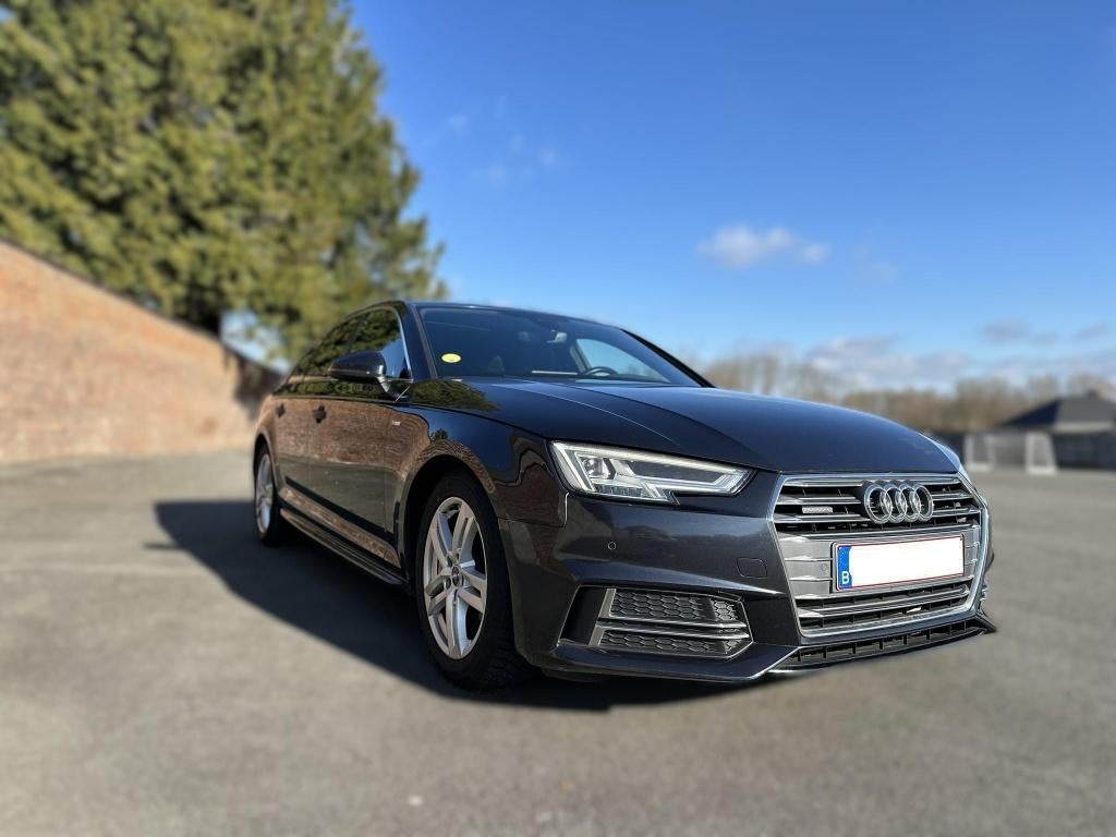 Audi A4 Avant Quattro | S-Line | Pano | Virtual Cockpit, Auto's, Automaat, 139 g/km, 1770 kg, Blauw