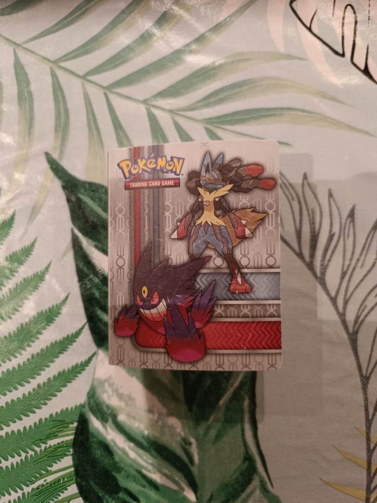 Pokémon kaarten map, Hobby en Vrije tijd, Ophalen, Zo goed als nieuw