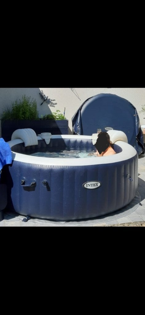 Jacuzzi 4 persones INTEX Purespa jet et Bulle + Accessoires., Enlèvement, Comme neuf, Couverture, Gonflable