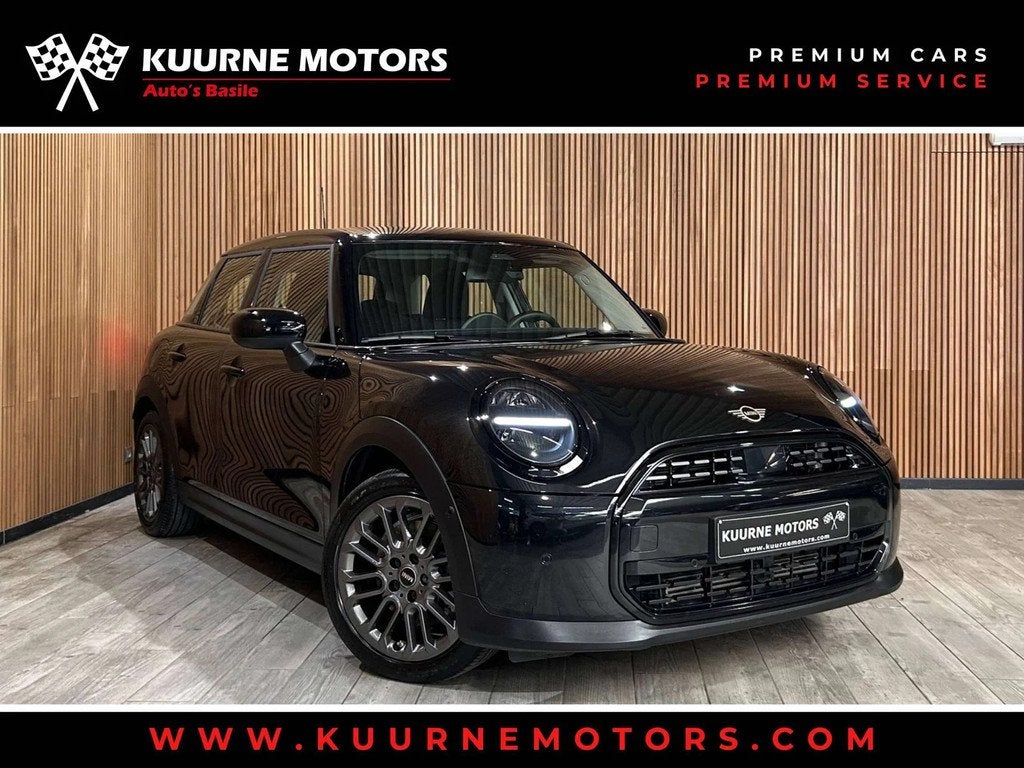 MINI Cooper C 1.5iA Alu17"/Led/Gps/Cam/Pdc *1j garantie*, Auto's, Mini, Automaat, Bluetooth, Stof, Gebruikt