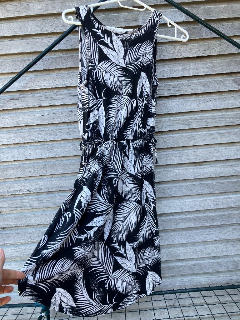 Jurkje zwart/wit 128, Kinderen en Baby's, Kinderkleding | Maat 128, Gebruikt, Meisje, H&M, Ophalen of Verzenden