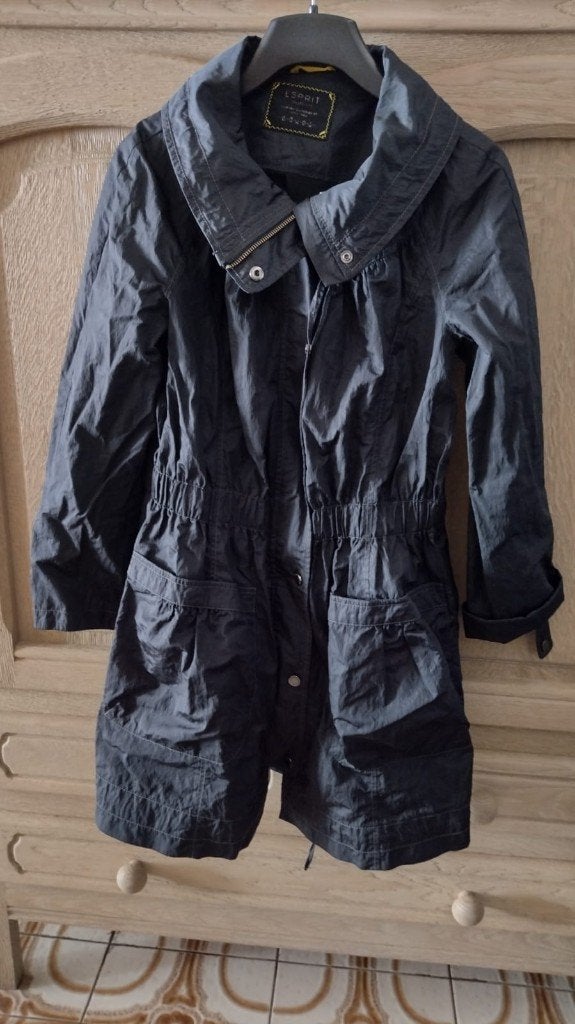 ESPRIT zwarte jas maat 40, Kleding | Dames, Jassen | Zomer, Maat 38/40 (M), Zwart, Ophalen of Verzenden, Zo goed als nieuw
