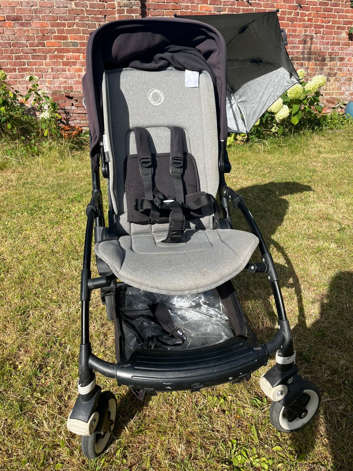 Bugaboo Bee - poussette et parasol, Enlèvement, Utilisé