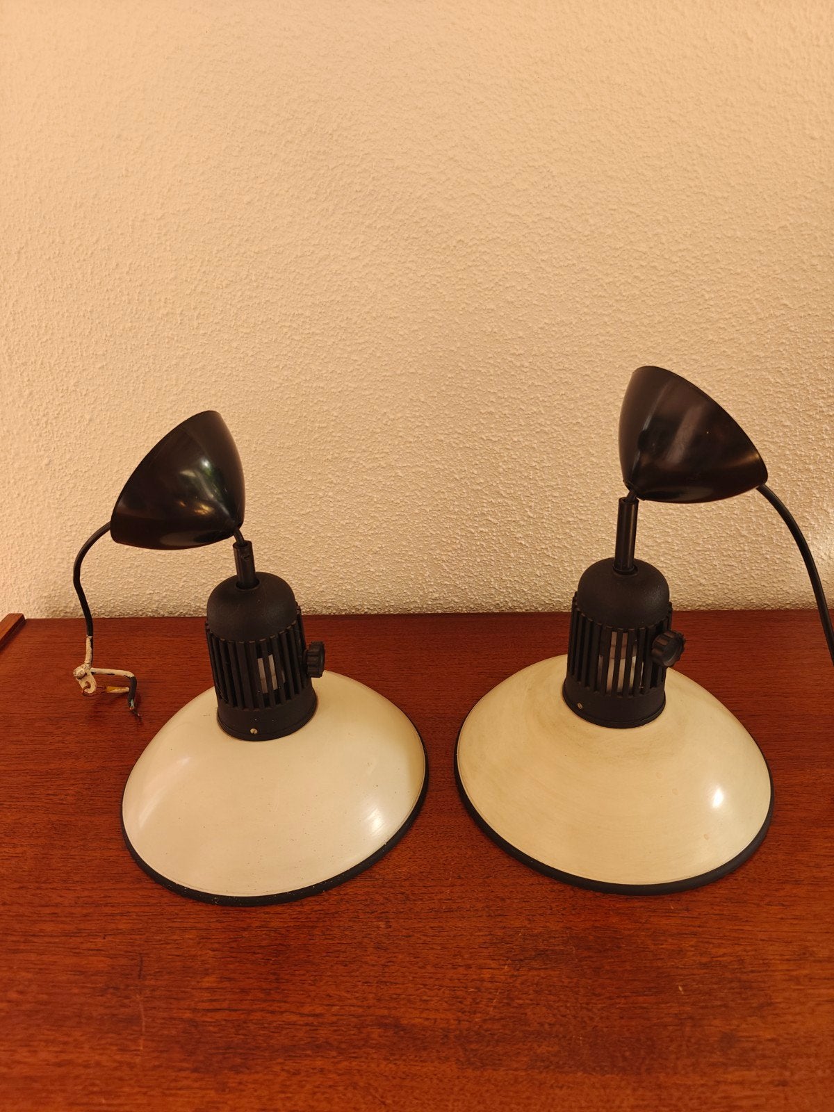 Set van 2 Vintage Industriële Hanglampen – Zwart & Wit, Ophalen